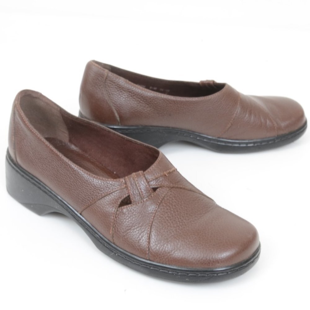 Clarks Bendable Brown Leather Comfort Slip On Loafers Women's 8.5 Comfort - Picture 2 of 8